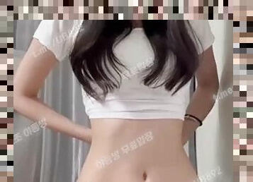 3299 Onfan yoon vely The girl with pretty eyes and pretty body also has a pretty body Tele UB892