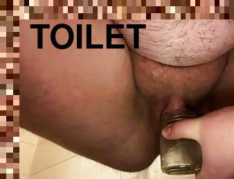 pisser, chatte-pussy, amateur, esclave, toilette, fétiche, solo, alcool