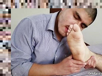 Macho Foot Massage Worship & He Jerks Off