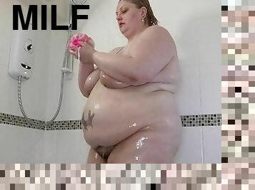 Sexy BBW milf likes when you watch when she have shower.