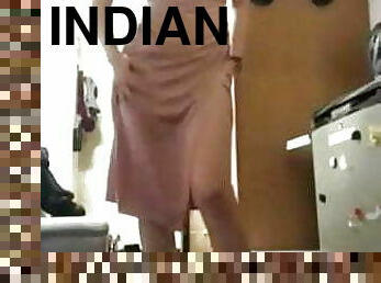 ¼ουνί̍-pussy, gay, indian