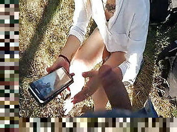 Teens makes pics to the flasher in public park