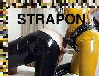 strapon, anal, milf, tysk, europæisk, euro, latex, brunette