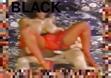 Spicy black Ebony Ayes having an interracial fun