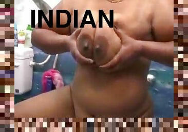 baignade, masturbation, indien, belle-femme-ronde, doigtage, jeune-18, douche