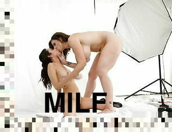 MILF photographer licks her tiny body teen models pussy