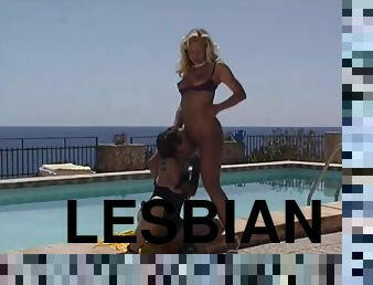 Pool lesbians - Un-Plugged