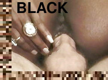 gros-nichons, levrette, chatte-pussy, anal, fellation, ejaculation-sur-le-corps, interracial, fellation-profonde, black, trio