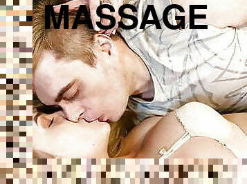 massage, rolleudvælgelse, bdsm, kyssende, blond, soveværelse, engel, bikini, tatovering