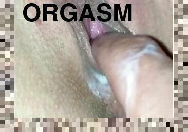 masturbation, orgasme, chatte-pussy, ejaculation-sur-le-corps, doigtage