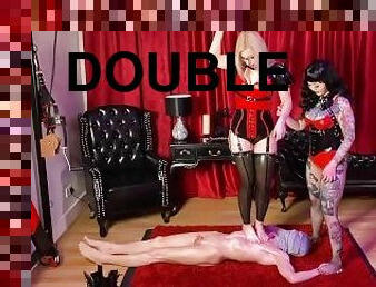 asiatique, double, pieds, bas, maîtresse, domination, femme-dominatrice