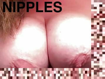 Big boobie shake with hot nipples