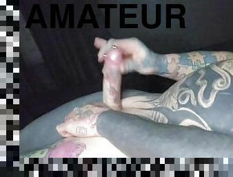 masturbation, amateur, ejaculation-sur-le-corps, branlette, percé, fétiche, solo, goth, musclé, réalité