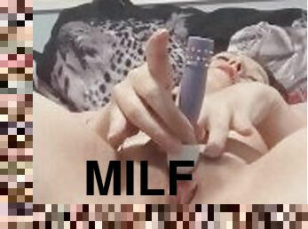 gros-nichons, masturbation, orgasme, chatte-pussy, amateur, milf, jouet, maman, mère, seins