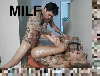 Small Hands And Bonnie Rotten - Creepy House Horror Story With Sex