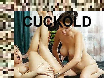 her first cuckold anal fisting