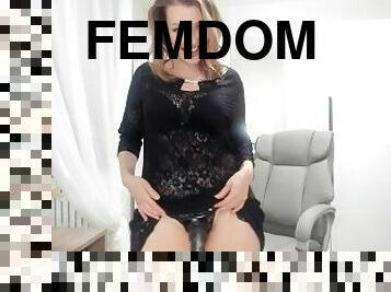 Be my Submissive Starpon Slut. Miss Honey's LiveCam