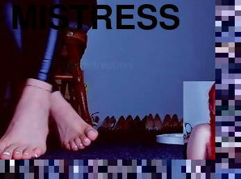 gros-nichons, pieds, point-de-vue, webcam, fétiche, maîtresse, domination, taquinerie, orteils