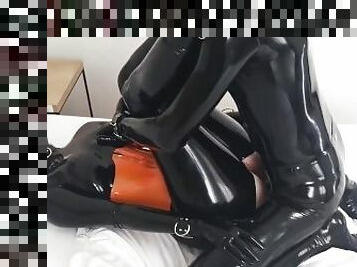 pantat, amatir, mainan, bdsm-seks-kasar-dan-agresif, budak, fetish-benda-yang-dapat-meningkatkan-gairah-sex, latex, bondage-seks-dengan-mengikat-tubuh, boneka-cantik, karet