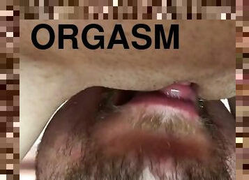 clitoris-bagian-atas-vagina-paling-sensitif, orgasme, vagina-pussy, amatir, buatan-rumah, menunggangi, posisi-wajah-menghadap-kemaluan