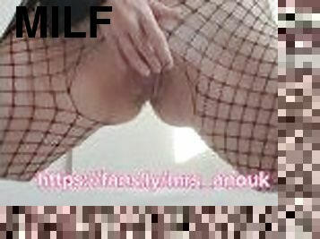 isot-tissit, masturbaatio, orgasmi, pillu-pussy, anaali, milf, äityli, sormettaminen, mälli, rinnat