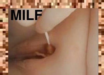 masturbation, pisser, amateur, milf, fétiche, solo, sucette, tatouage