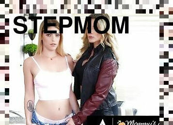 MommysGirl Stepmommy Cory Chase Has A Lesbian MidLife Crisis