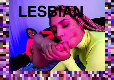 לסבית-lesbian, צעצוע, לטינית, ברזיל, כפות-הרגליים, בלונדיני, פטיש, שחרחורת