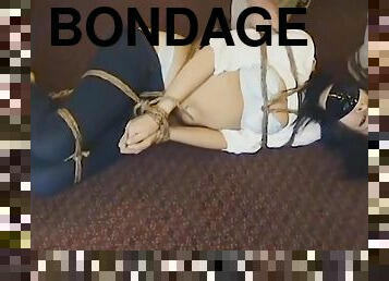 vieux, bdsm, jeune-18, plus-agée, fétiche, bondage, vieux-jeune, brunette