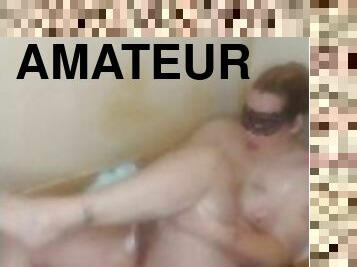 baignade, gros-nichons, mamelons, chatte-pussy, amateur, milf, percé, serrée, seins, solo