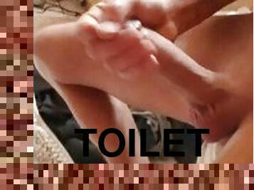 Hall of Famer Massive cum shot off toilet