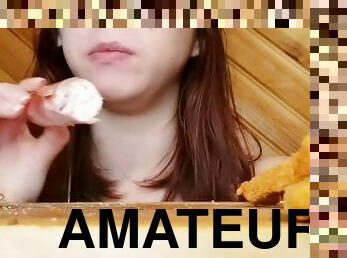 Mukbang ASMR poisson saucisse lard pizza, lien en bio pour mon site