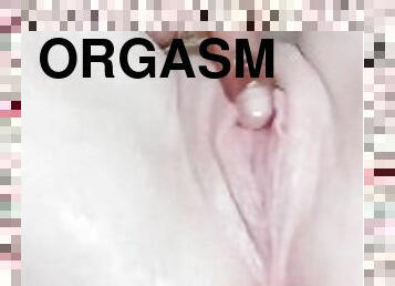 Pawg Has Squirting Orgasm