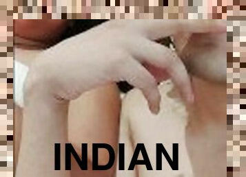 gros-nichons, milf, indien, seins, bout-a-bout, petit-ami, fumer, cow-girl, hôtel, sucer