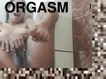 baignade, gros-nichons, masturbation, orgasme, pisser, chatte-pussy, giclée, amateur, ébène, latina