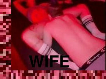 Tattooed wife gets eaten out