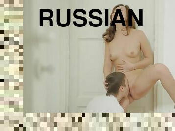 cona-pussy, russo, babes, chupanços, tiro-ao-alvo, bochechuda, puta-slut, meias-calças, europeia, euro