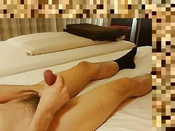 masturbation, amateur, gay, branlette, pieds, secousses, ejaculation, européenne, euro, solo