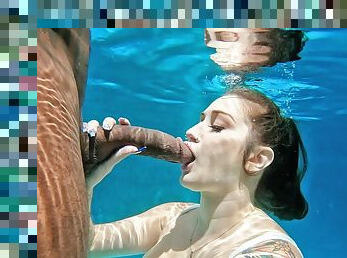 Hot Amateur Fucked By Bbc Penis Underwater - Big tits