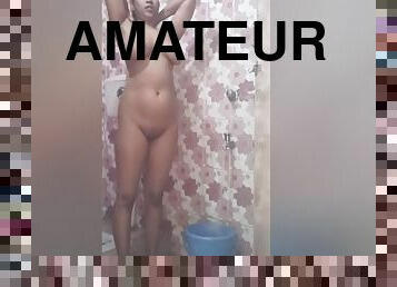 baignade, gros-nichons, amateur, milf, webcam, douche, solo, brunette