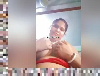 Today Exclusive -desi Bbw Bhabhi Showing Her Boobs