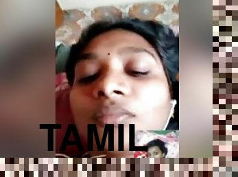 Today Exclusive- Sexy Look Desi Tamil Girl Showing Her Boobs On Video Call