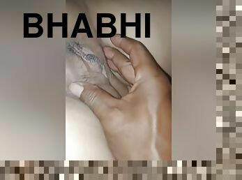 Today Exclusive- Desi Bhabhi Showing Her Pussy