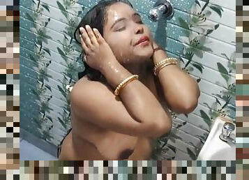 bañando, tetas-grandes, esposa, amateur, maduro, regordeta-chubby, pechugona, ducha, a-solas, morena