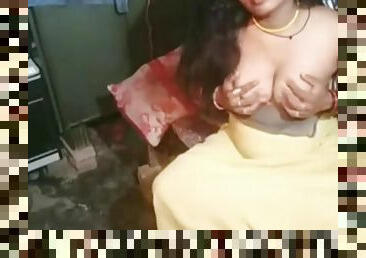 Bihari Bhabhi Boob Show Live To Her Fans