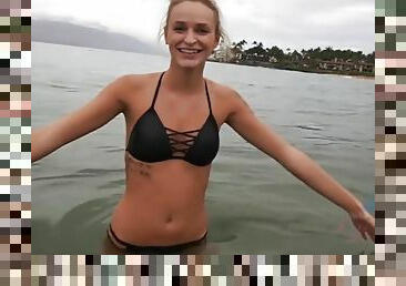 Emma Hix - Emma Looks So Tasty When Look In The Ocean