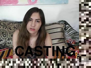 casting, brunetka, tatuaże