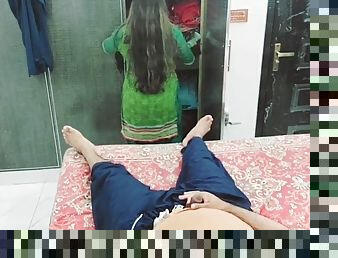 Dick Flash To A Real Pakistani Maid While She Works