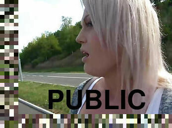 levrette, public, amateur, fellation, ejaculation-sur-le-corps, énorme-bite, hardcore, couple, voiture, culotte