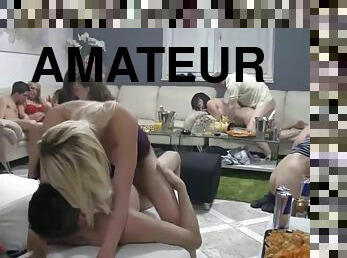 cul, levrette, fête, chatte-pussy, échangistes-et-libertins, amateur, ejaculation-sur-le-corps, énorme-bite, hardcore, fellation-profonde